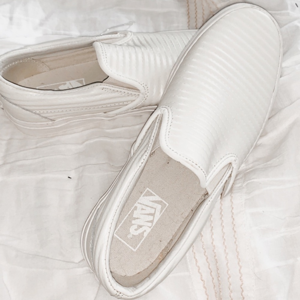 VANS- leather slip on